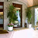Aparthotel Ih Argonne Park