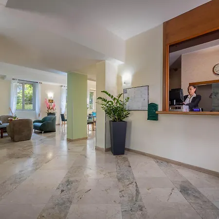 Ih Argonne Park 3* Milan