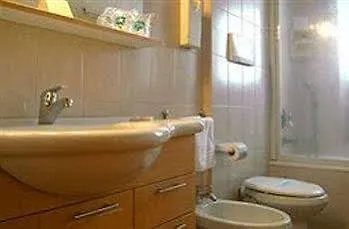 Ih Argonne Park 3* Milano